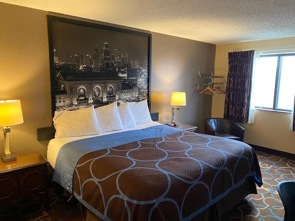 Super 8 By Wyndham Kansas City At Barry Road/Airport Exterior foto