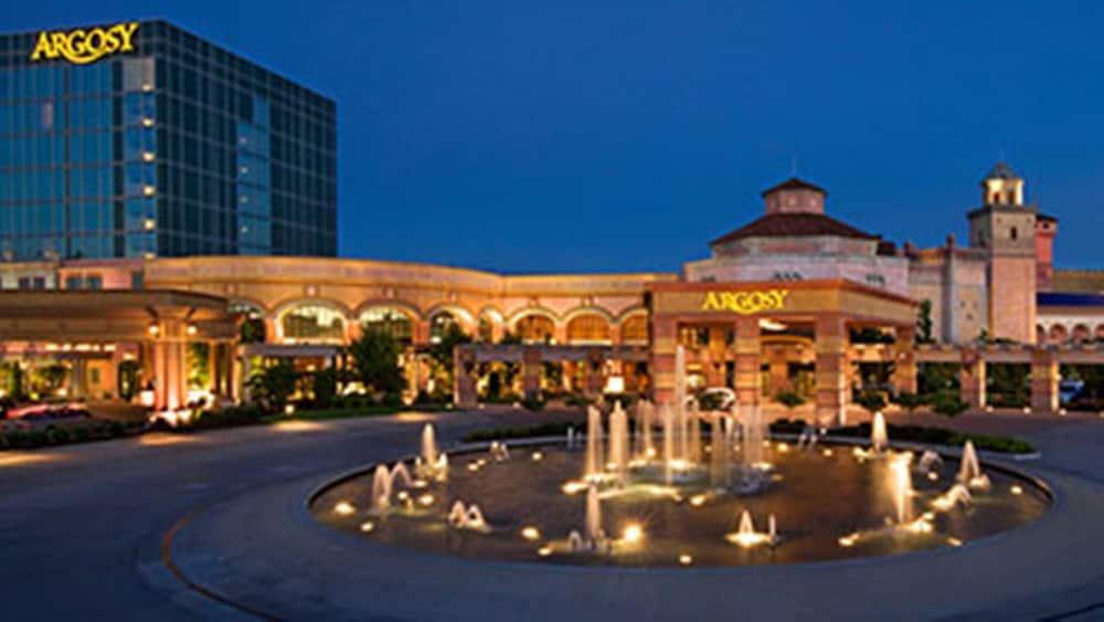 Super 8 By Wyndham Kansas City At Barry Road/Airport Exterior foto