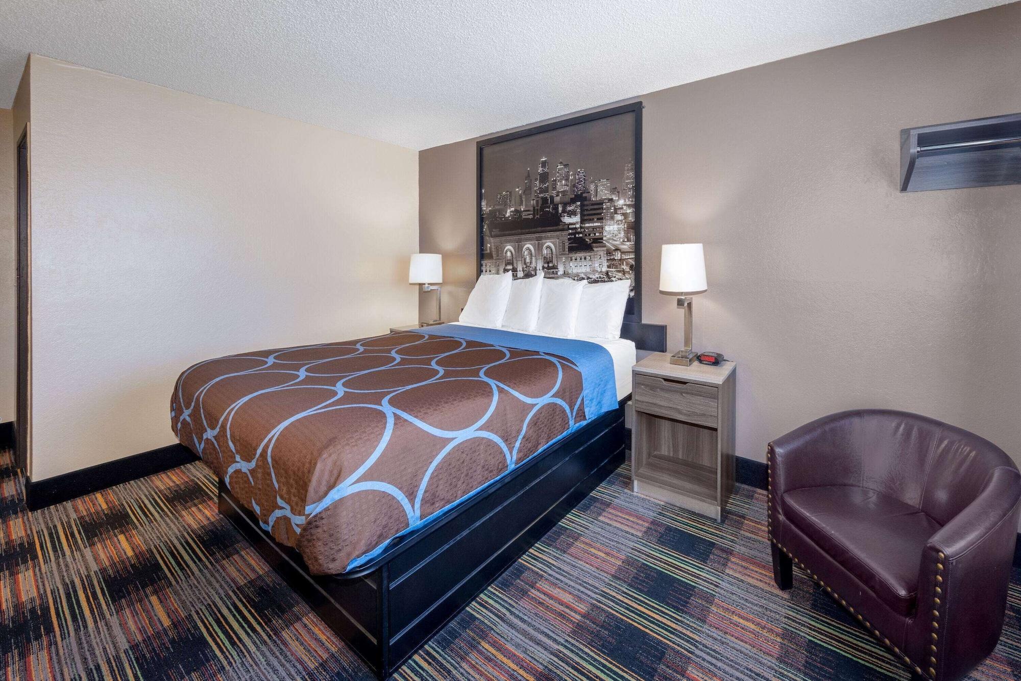 Super 8 By Wyndham Kansas City At Barry Road/Airport Exterior foto