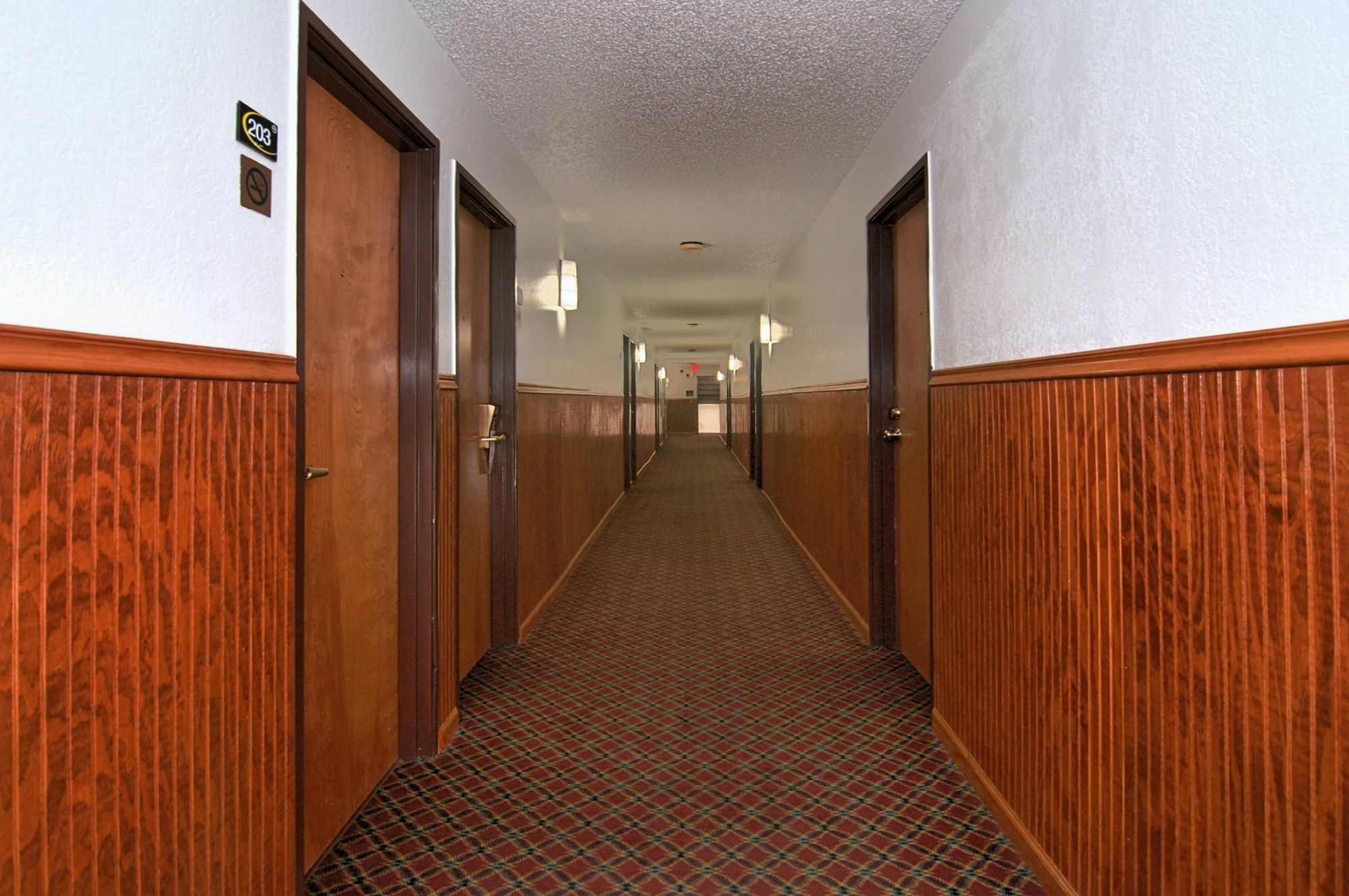 Super 8 By Wyndham Kansas City At Barry Road/Airport Exterior foto