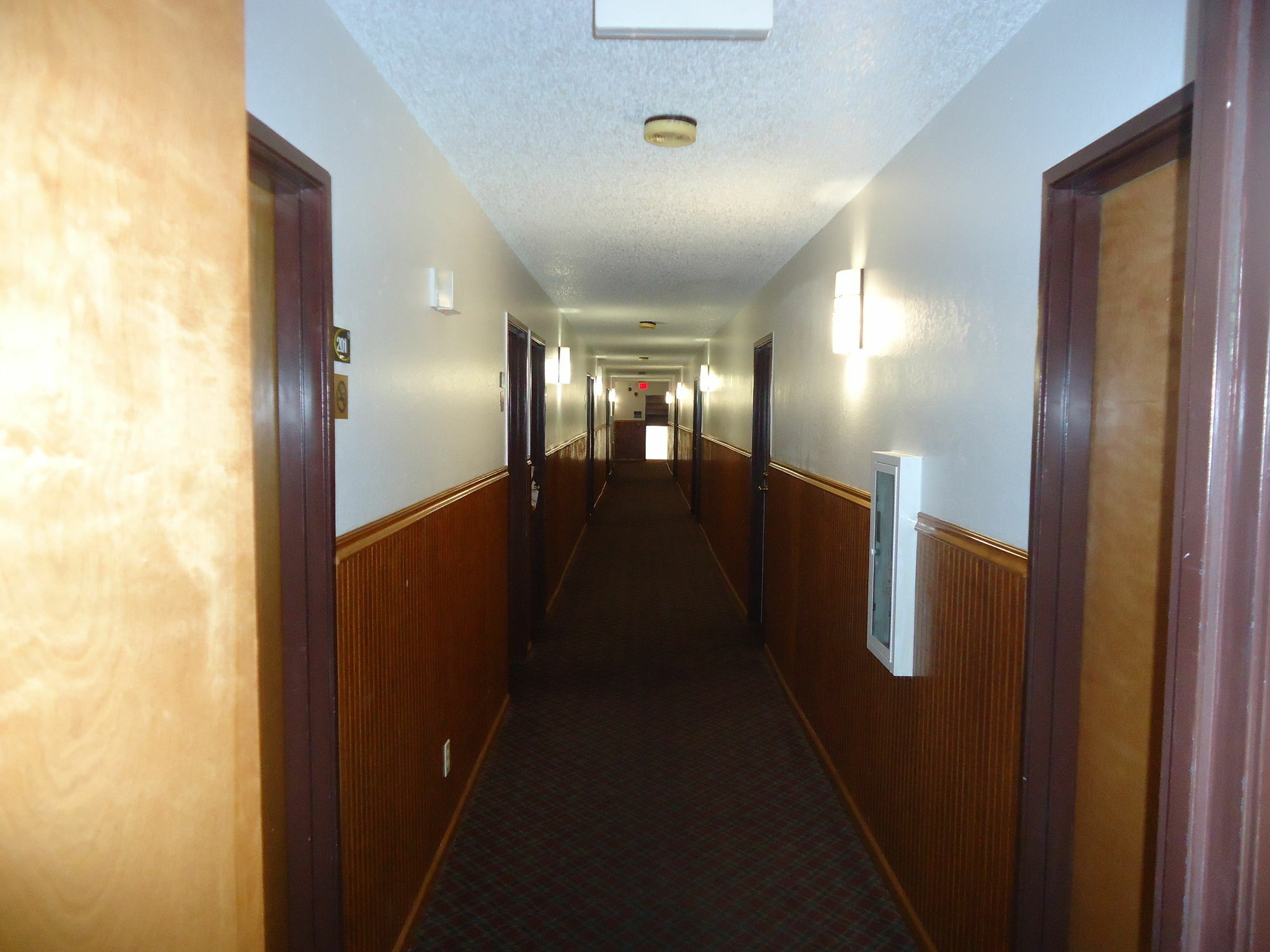 Super 8 By Wyndham Kansas City At Barry Road/Airport Exterior foto
